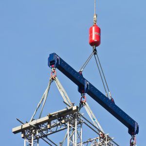Spreader voor het optillen en verplaatsen van zware containers in logistieke sector